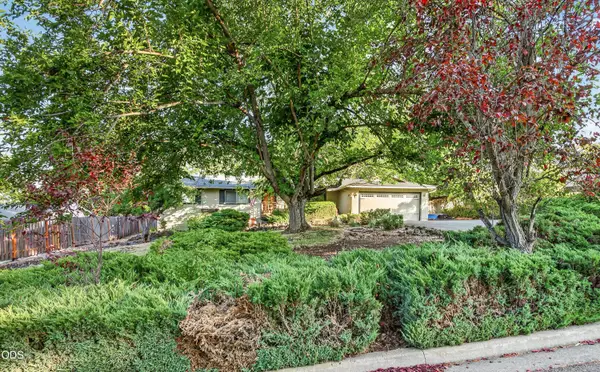 1537 Moon Terrace, Medford, OR 97504