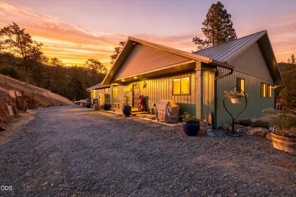 3257 Sardine Creek Road, Gold Hill, OR 97525