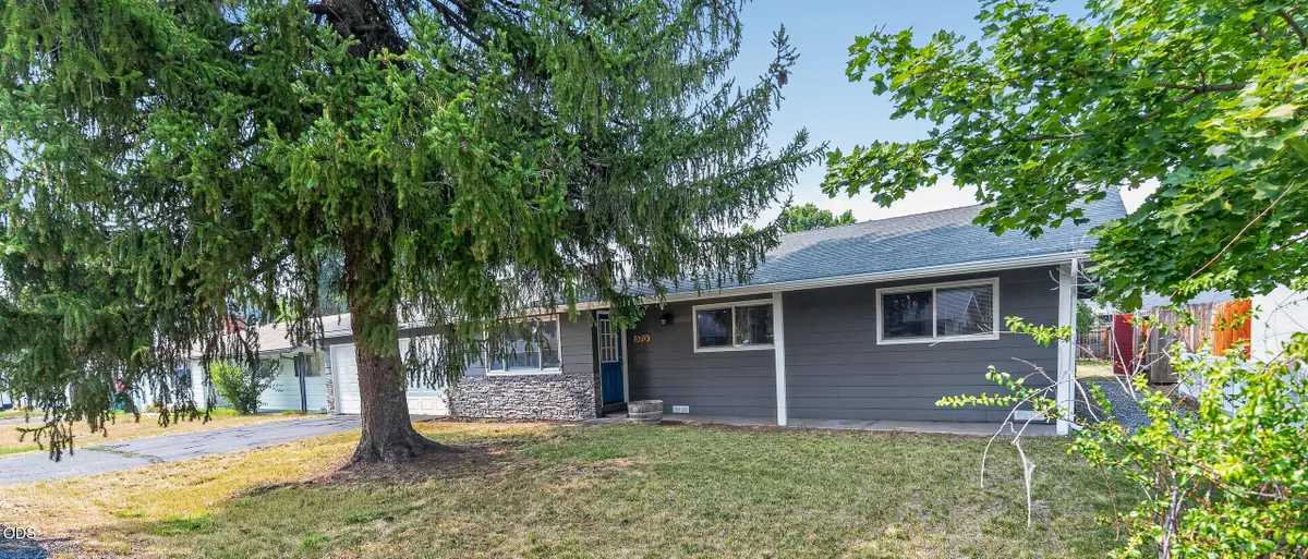 5701 Bel Aire Drive, Klamath Falls, OR 97603 - #1