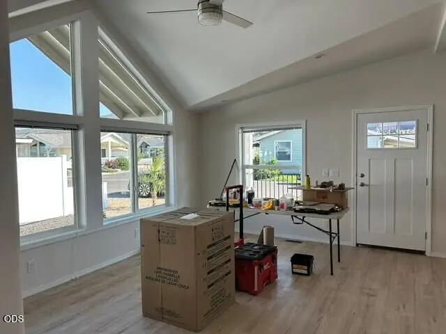 333 Mountain View Drive #106, Talent, OR 97540 - #3