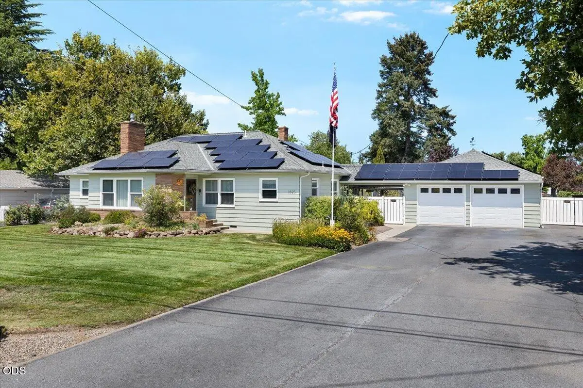 1625 Grand Avenue, Medford, OR 97504 - #1
