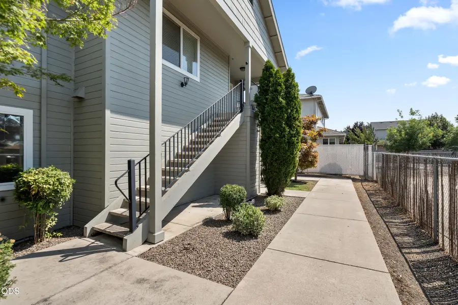 501 Briarwood Drive, Central Point, OR 97502 - #3