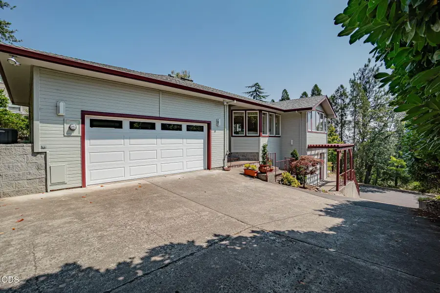 155 Scenic Drive, Ashland, OR 97520 - #3