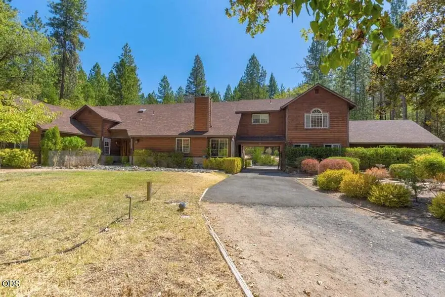 4801 Azalea Drive, Grants Pass, OR 97526 - #2