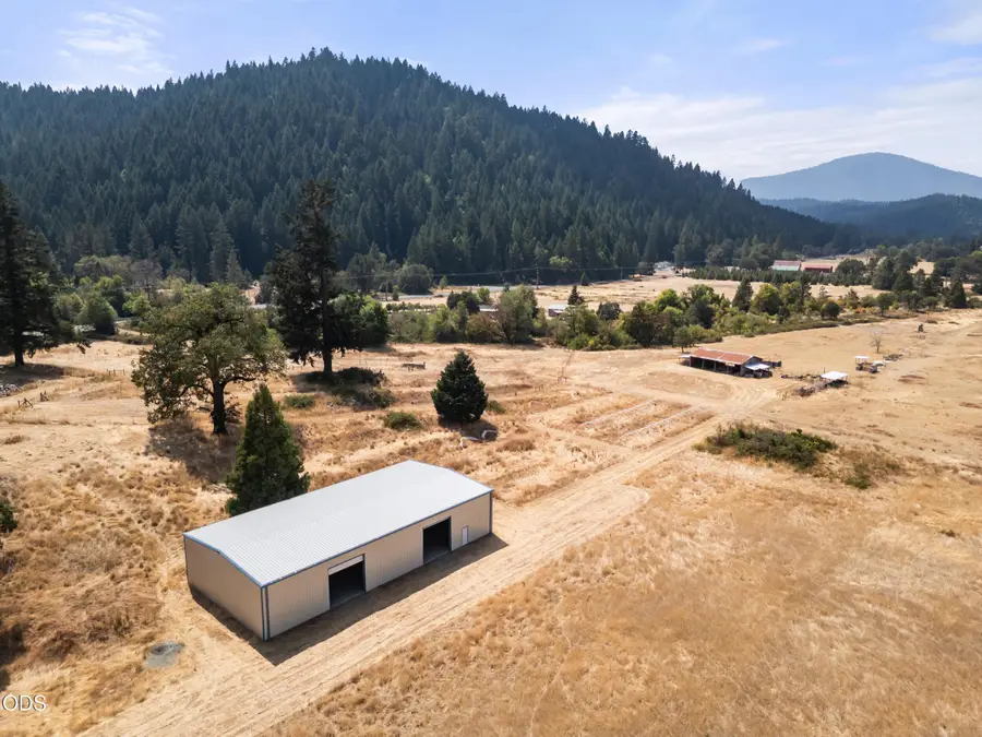 4240 Lake Shore Drive, Selma, OR 97538 - #2