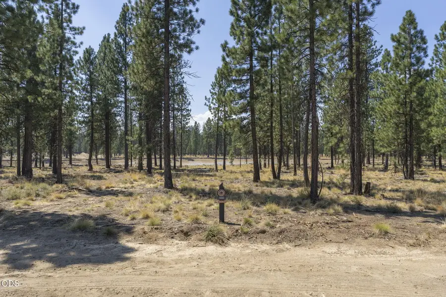 56672 Red Bark Lane #555, Bend, OR 97707 - #3