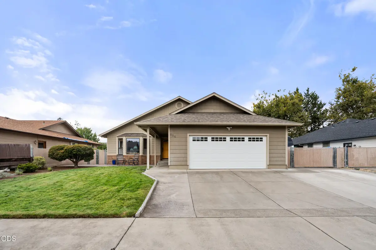 854 Delsie Drive, Grants Pass, OR 97527 - #1