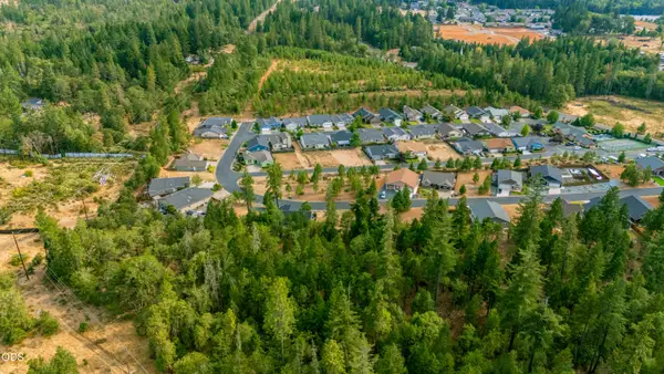 241 Red Cedar Lane, Cave Junction, OR 97523