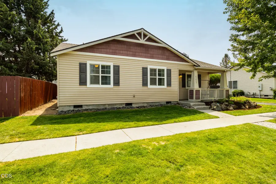 61049 Larkspur Loop, Bend, OR 97702 - #3