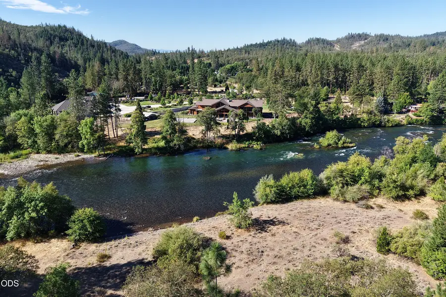 2579 Old Ferry Road, Shady Cove, OR 97539 - #2