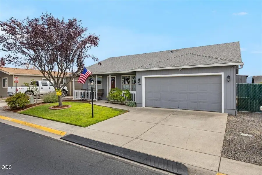 2360 Evan Way, Central Point, OR 97502 - #3