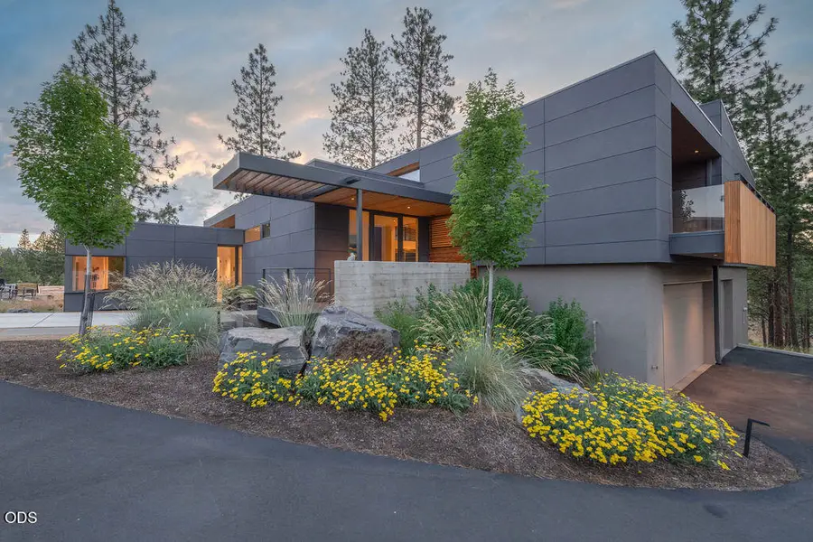 61865 Hosmer Lake Drive, Bend, OR 97702 - #3