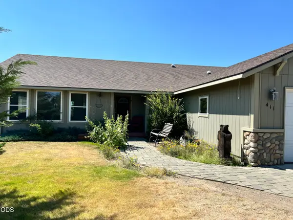 411 Meadowview Street, Culver, OR 97734