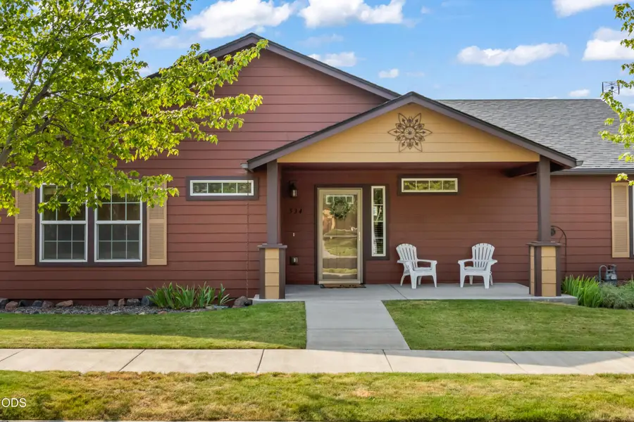 534 NE Brookstone Drive, Prineville, OR 97754 - #2