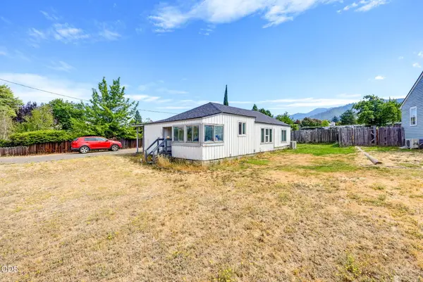 1342 E Main Street, Ashland, OR 97520