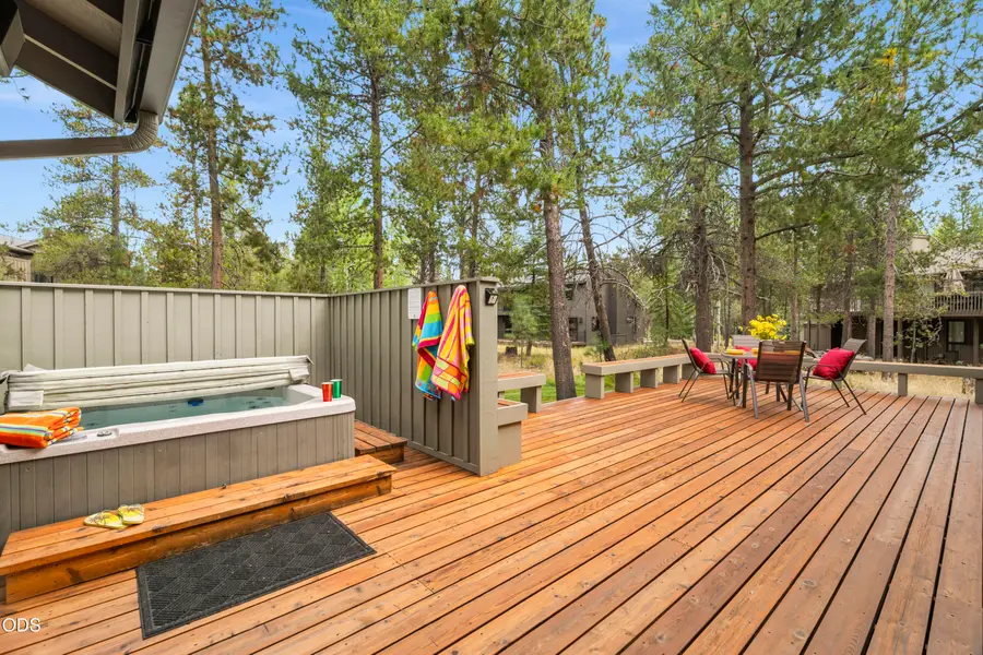17900 Red Cedar Lane #5, Sunriver, OR 97707 - #3