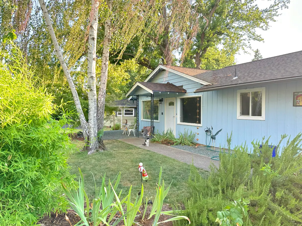 62 S Modoc Avenue, Medford, OR 97504 - #1