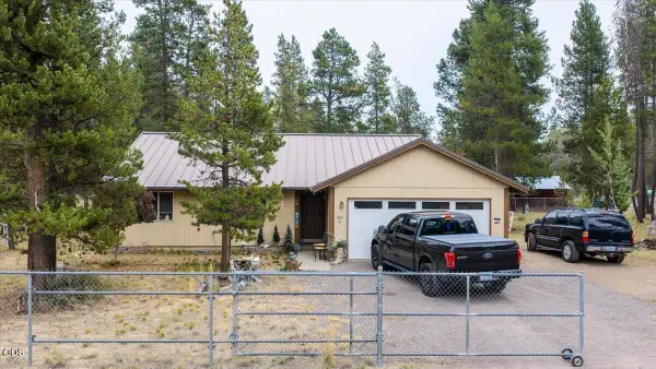54690 Pinewood Avenue, Bend, OR 97707