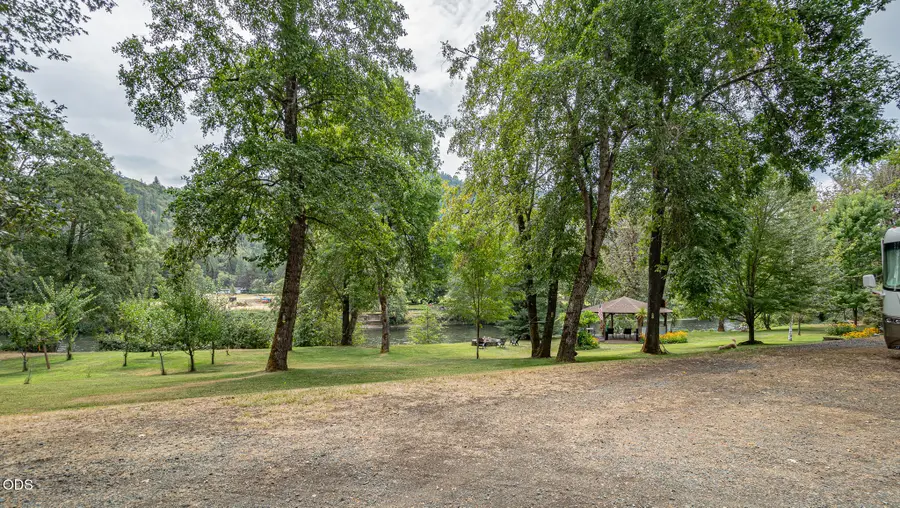5605 Foothill Boulevard, Rogue River, OR 97537 - #3