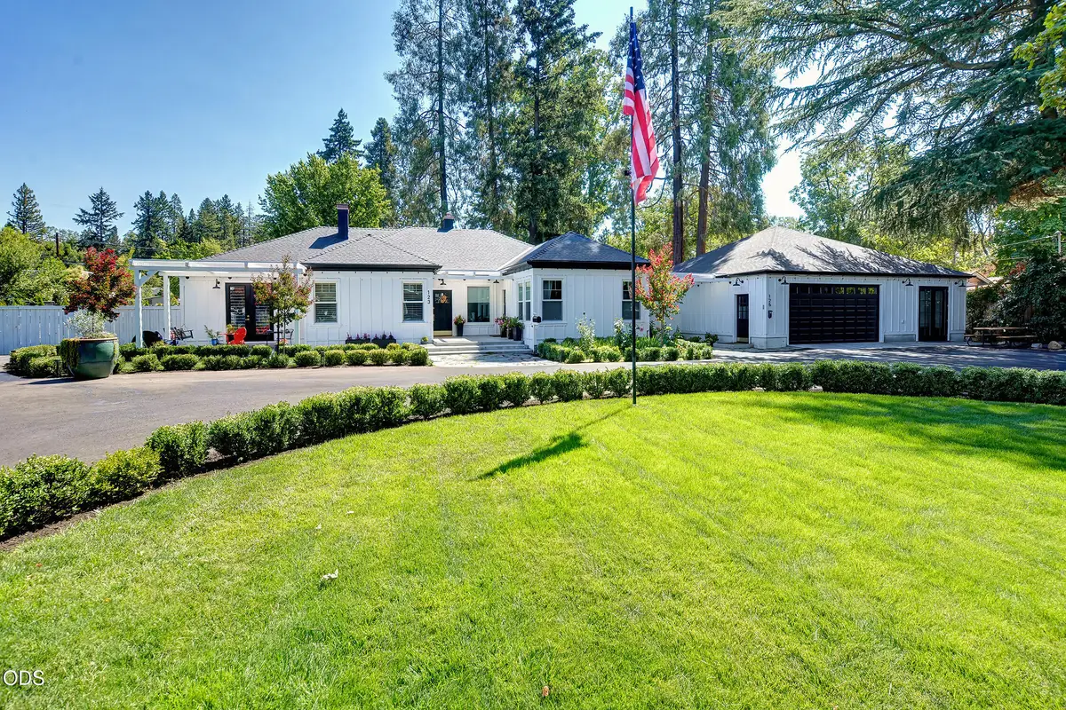 123 Vancouver Avenue, Medford, OR 97504 - #1