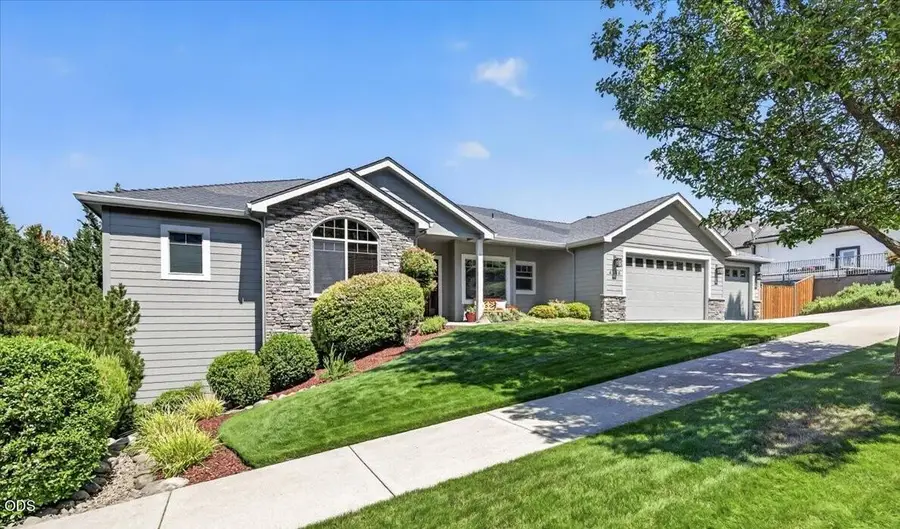 4565 Marissa Circle, Medford, OR 97504 - #2