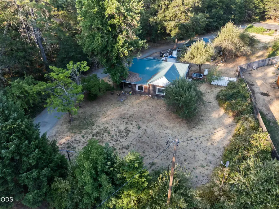 3580 Rockydale Road, Cave Junction, OR 97523 - #2