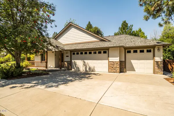 60813 Grand Targhee Drive, Bend, OR 97702