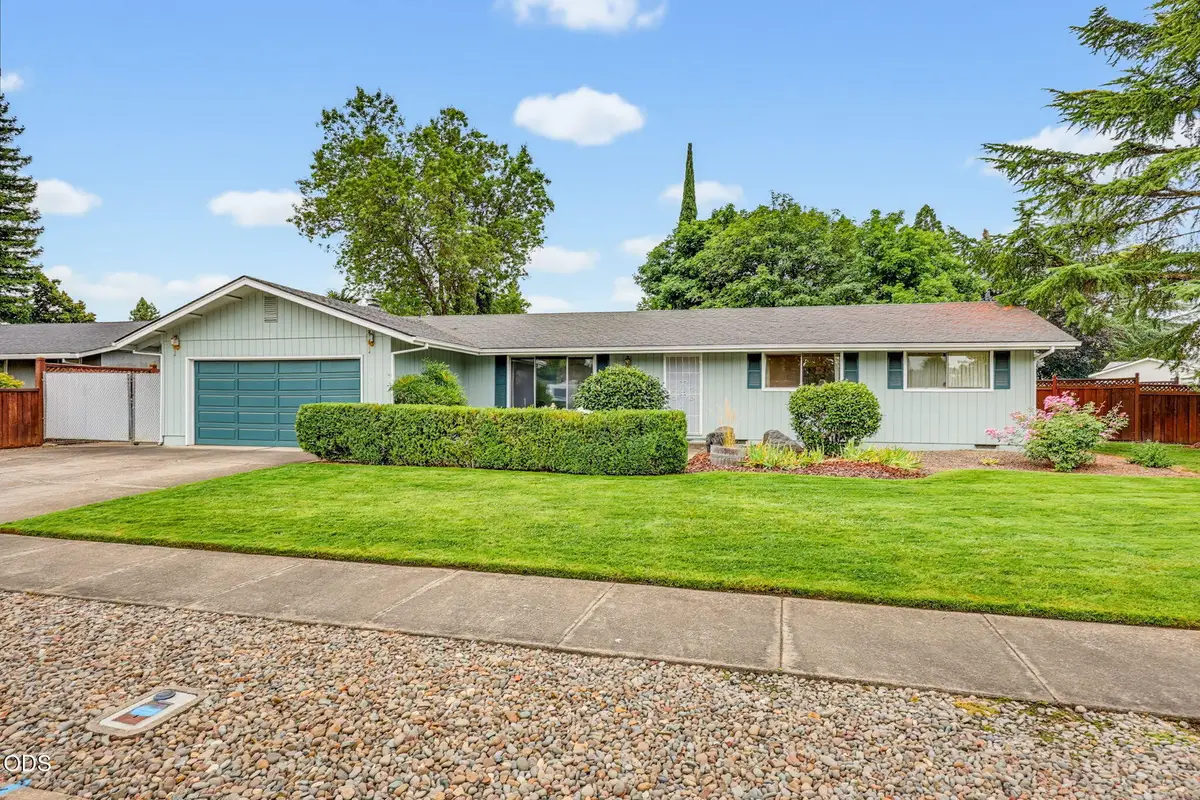 1964 Camellia Avenue, Medford, OR 97504 - #1