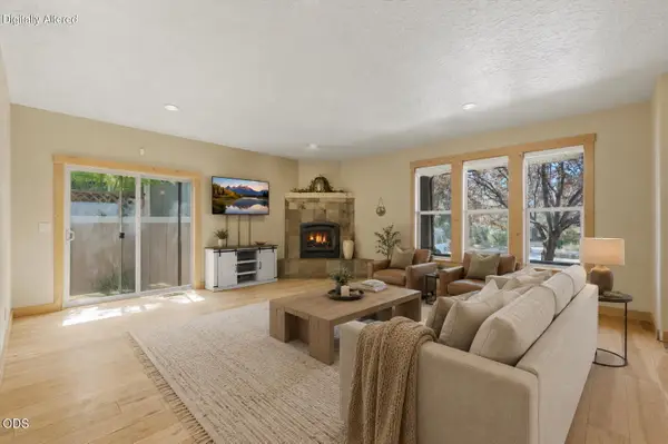 61390 Merriewood Court, Bend, OR 97702