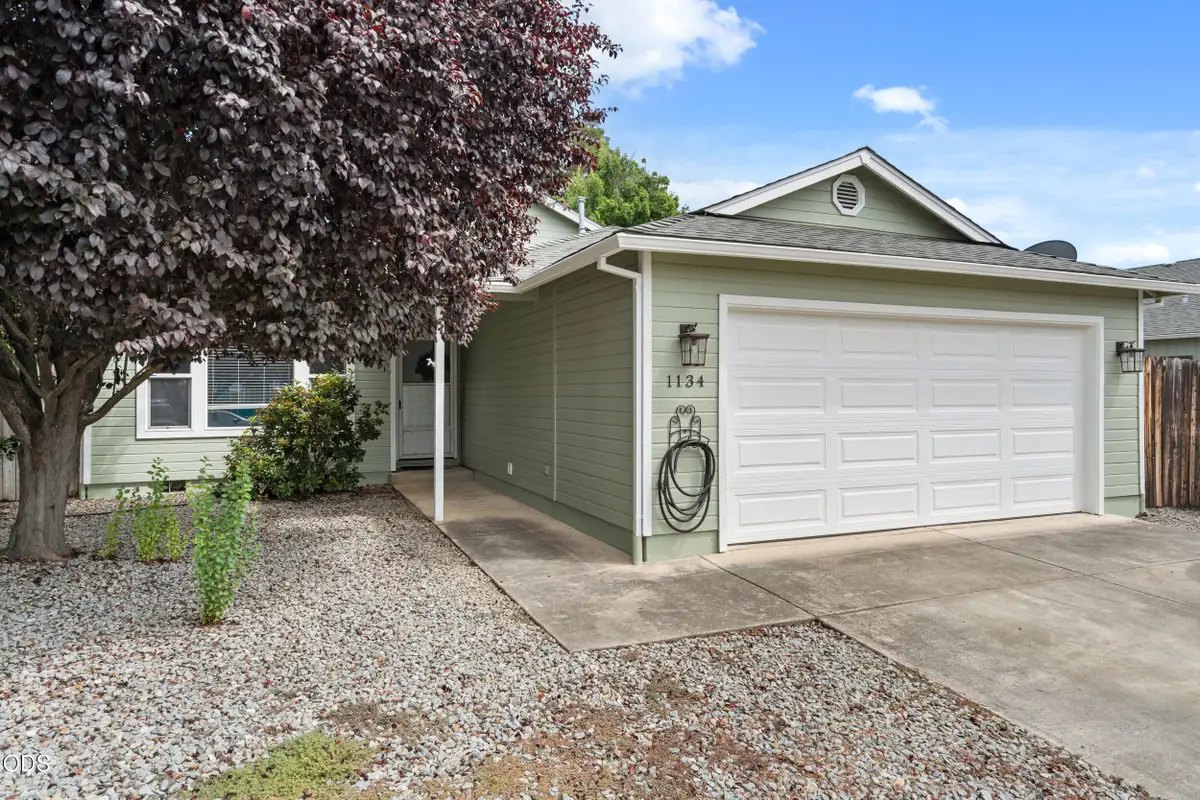 1134 Coachman Drive, Central Point, OR 97502 - #1