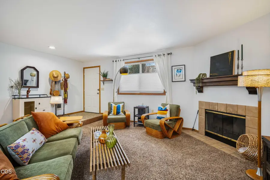 1050 NE Butler Market Road #APT 37, Bend, OR 97701 - #2