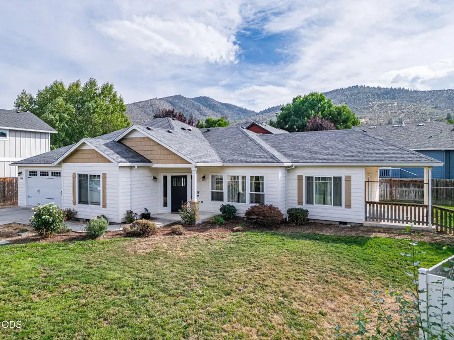 1630 Summer Place, Talent, OR 97540 - #3