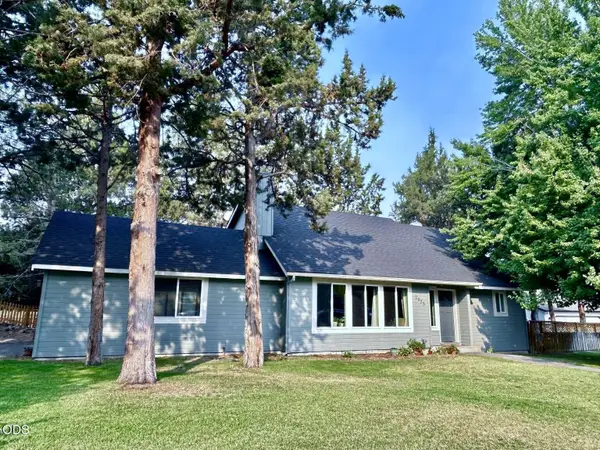 2923 NE Deborah Court, Bend, OR 97701