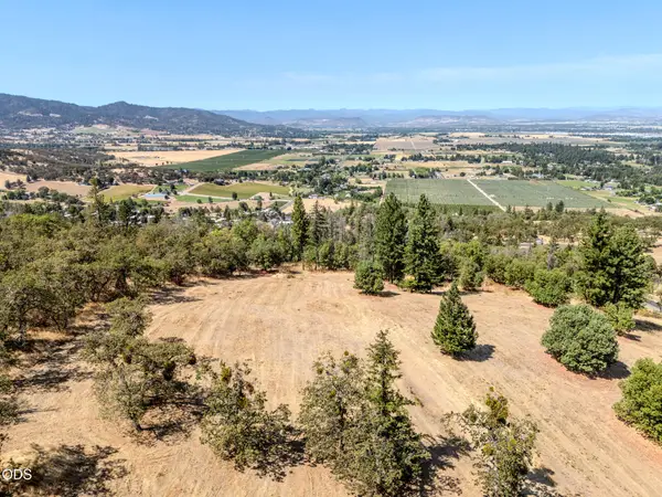 3575 S Stage Road #Lot 6, Medford, OR 97501