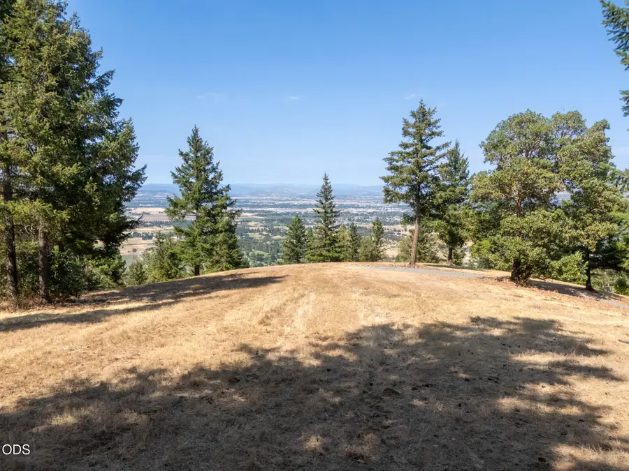 3587 S Stage Road #Lot 11, Medford, OR 97501 - #3