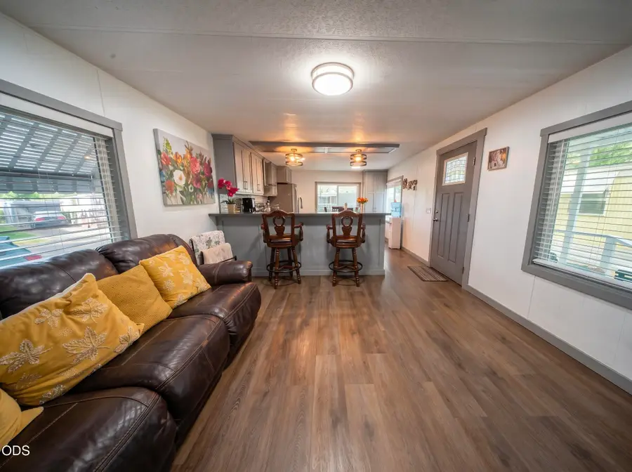 2335 Table Rock Road #SPC 34, Medford, OR 97501 - #3