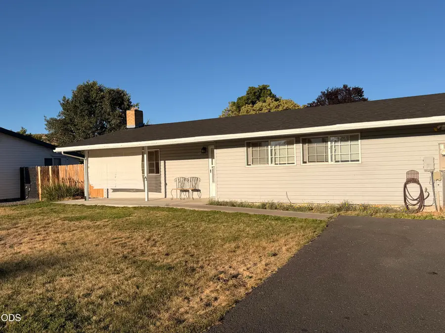 10687 Mcguire Avenue, Klamath Falls, OR 97603 - #2