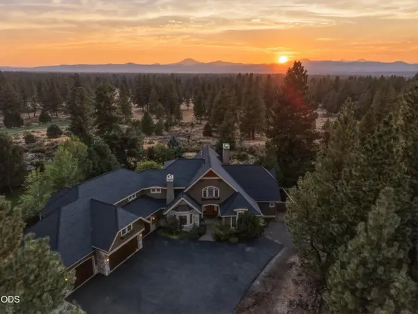 20100 Starfire Ridge Court, Bend, OR 97702
