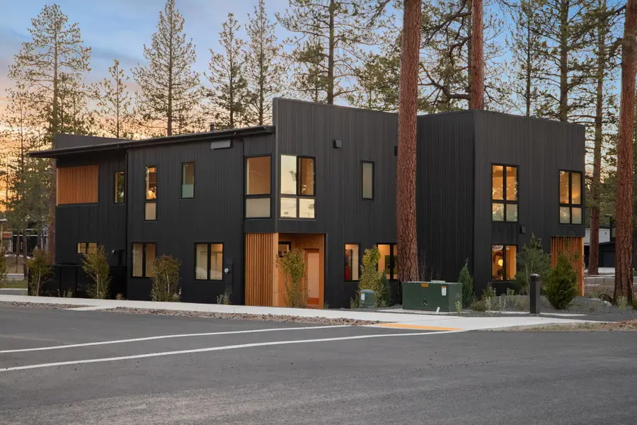 415 N Pine Street, Sisters, OR 97759 - #2