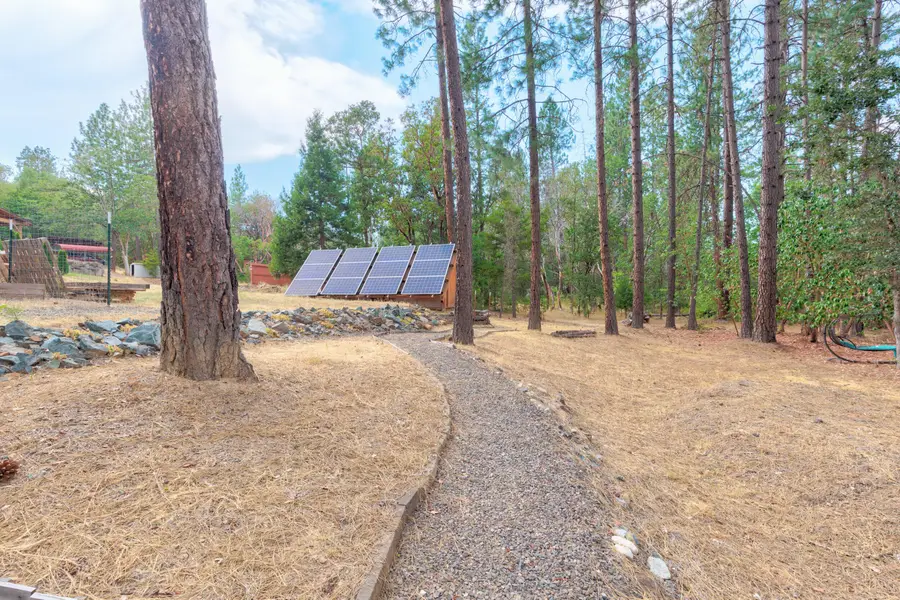 4529 E Evans Creek Road, Rogue River, OR 97537 - #3