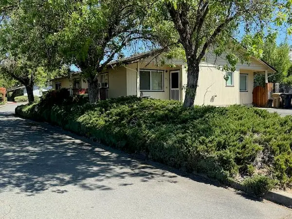 1410 SW G Street, Grants Pass, OR 97526