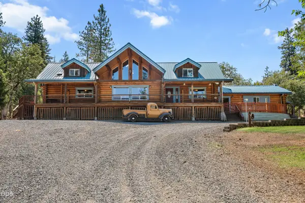 11857 Upper Applegate Road, Jacksonville, OR 97530