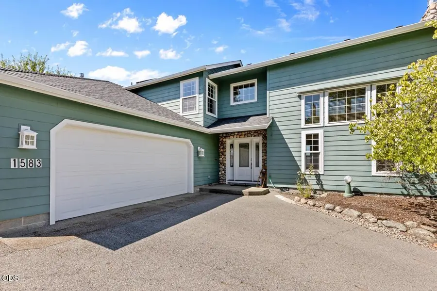 1583 Panoramic Loop, Grants Pass, OR 97527 - #2
