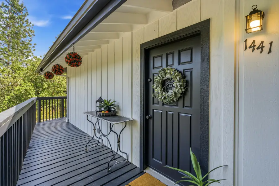 1441 NW B Street, Grants Pass, OR 97526 - #3