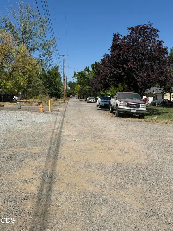 Marsh Lane, Medford, OR 97501