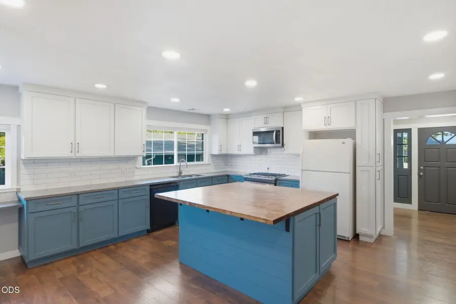 1102 SW Oak Street, Grants Pass, OR 97526 - #3
