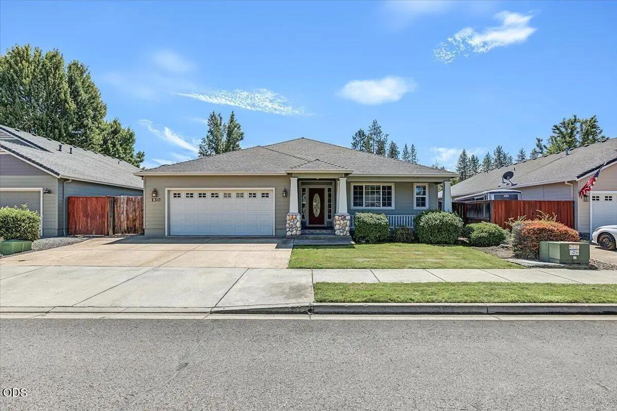 130 Glenwood Drive, Eagle Point, OR 97524 - #1
