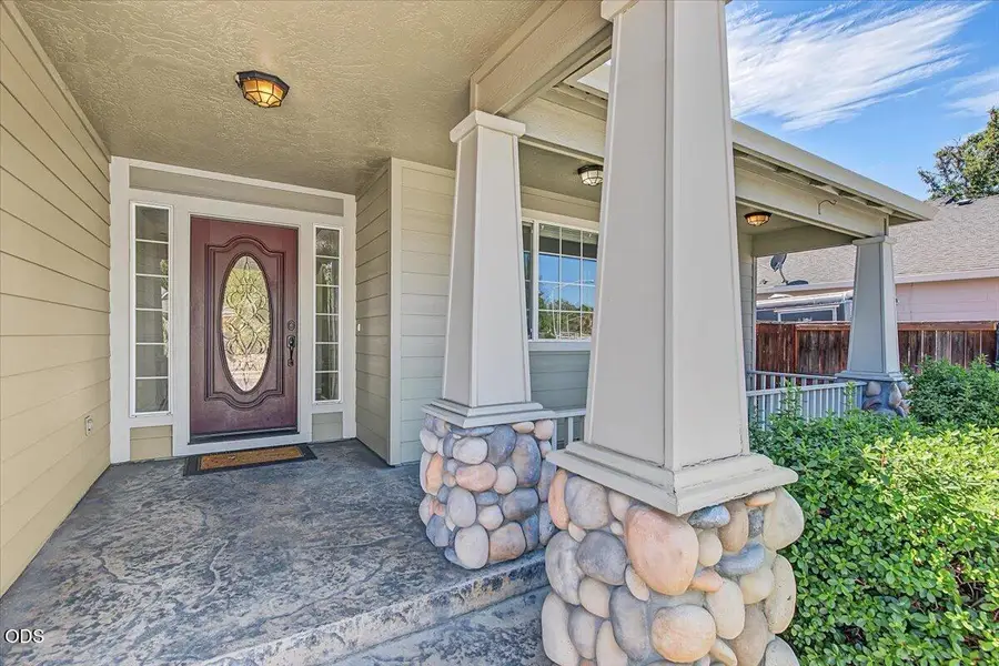 130 Glenwood Drive, Eagle Point, OR 97524 - #3