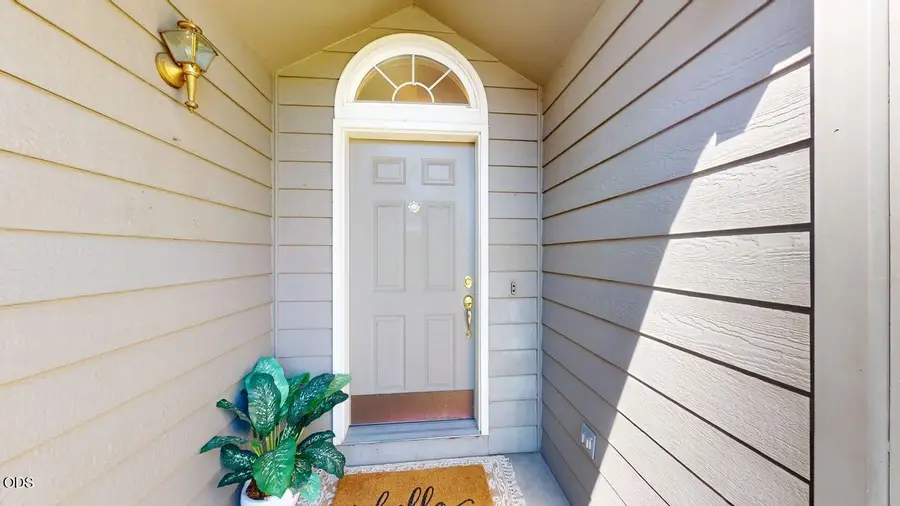 1259 N Modoc Avenue, Medford, OR 97504 - #3