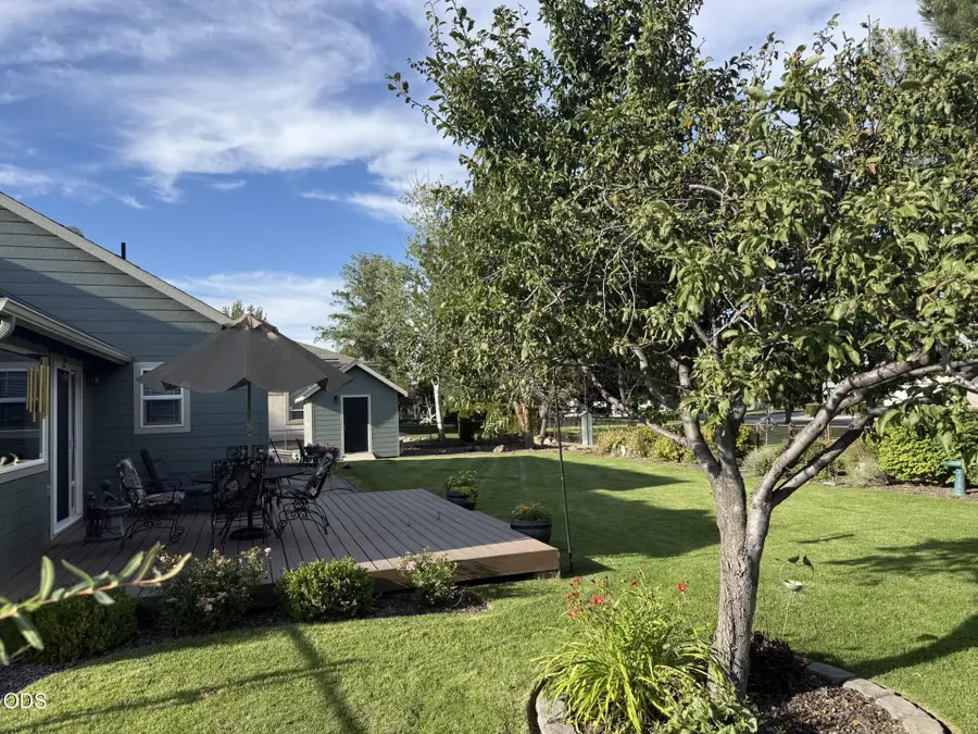 3820 SW Gene Sarazan Drive, Redmond, OR 97756 - #2